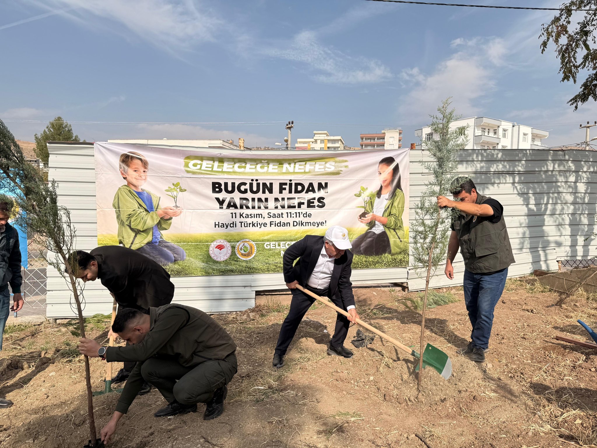 Toprakla buluşan her fidan, aydınlık geleceğimize bıraktığımız en kıymetli mirastır.